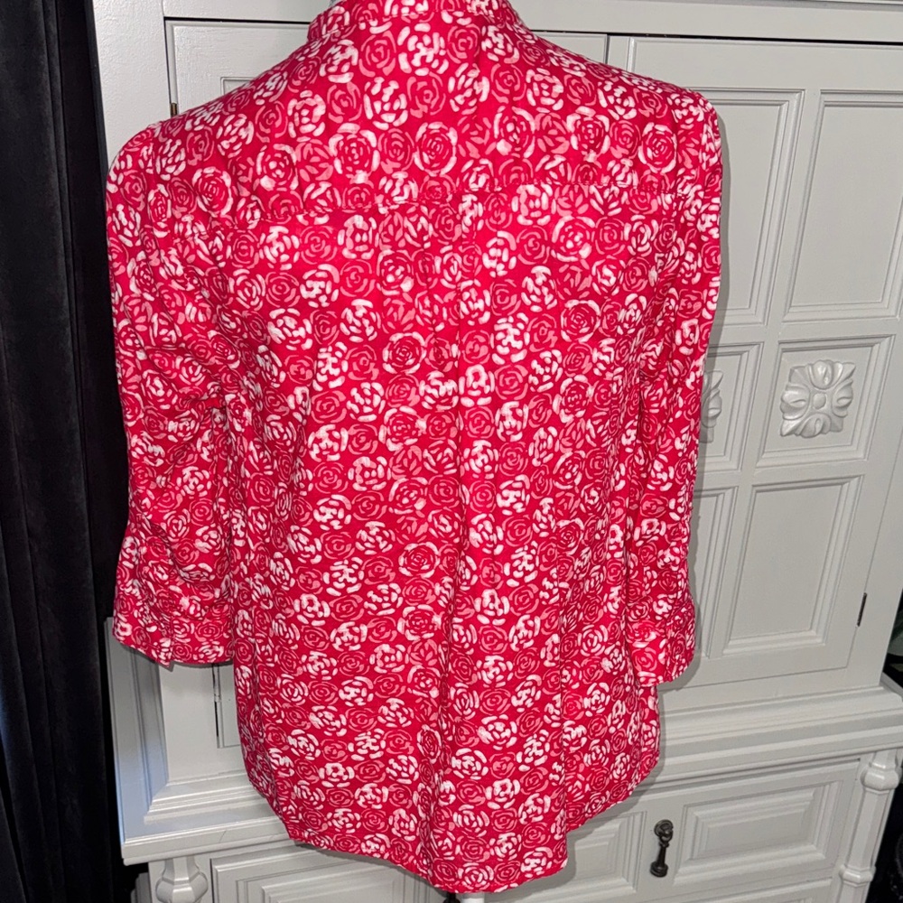 Floral Pink and White Blouse by Liz Claiborne Size Medium - Picture 7 of 12